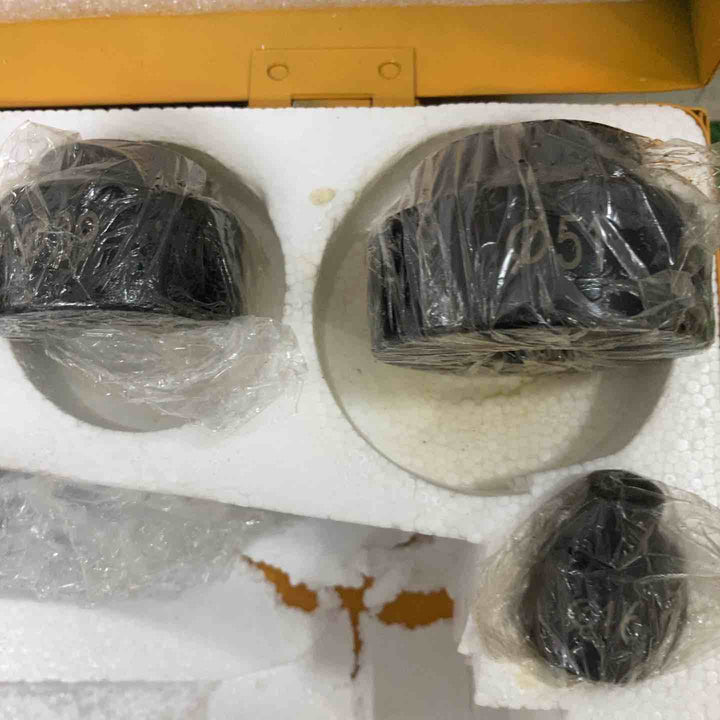 Bonvoisin 油圧パンチャー 手動穴あけパンチ 15トン ステンレス鋼 鉄板 工事 建築 工業 金型付き (SYK-15A(16~51mm))【町田店】