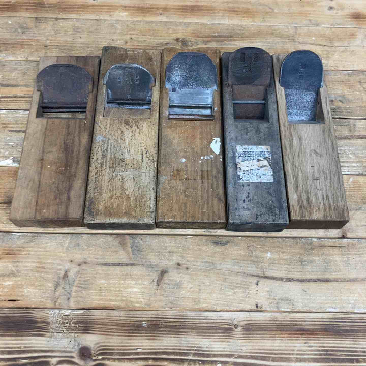 【中古品】 市弘・左国久・西常・宏成・長？ 鉋5個セット  鉋 かんな カンナ 和工具 大工道具 鑿 のみ 鋸 のこ 【東大和店】