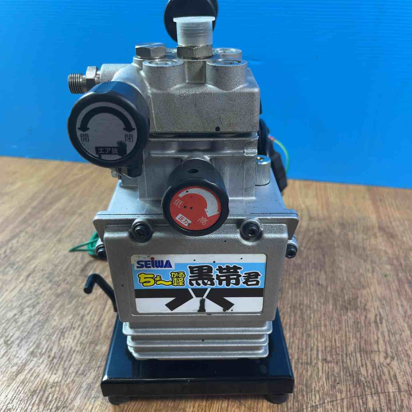 106075A 電動小型ダイヤフラムポンプ　ちょー軽黒帯君 SLB-20（ハイソフト10M） 50Hz 精和産業(SEIWA) エアレス 黒帯くん 106075 電動小型ダイヤフラムポンプ ちょー軽黒帯君