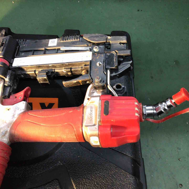 ★マックス(MAX) 高圧フロアタッカ HA-50F1(D)/4MAフロア【戸田店】