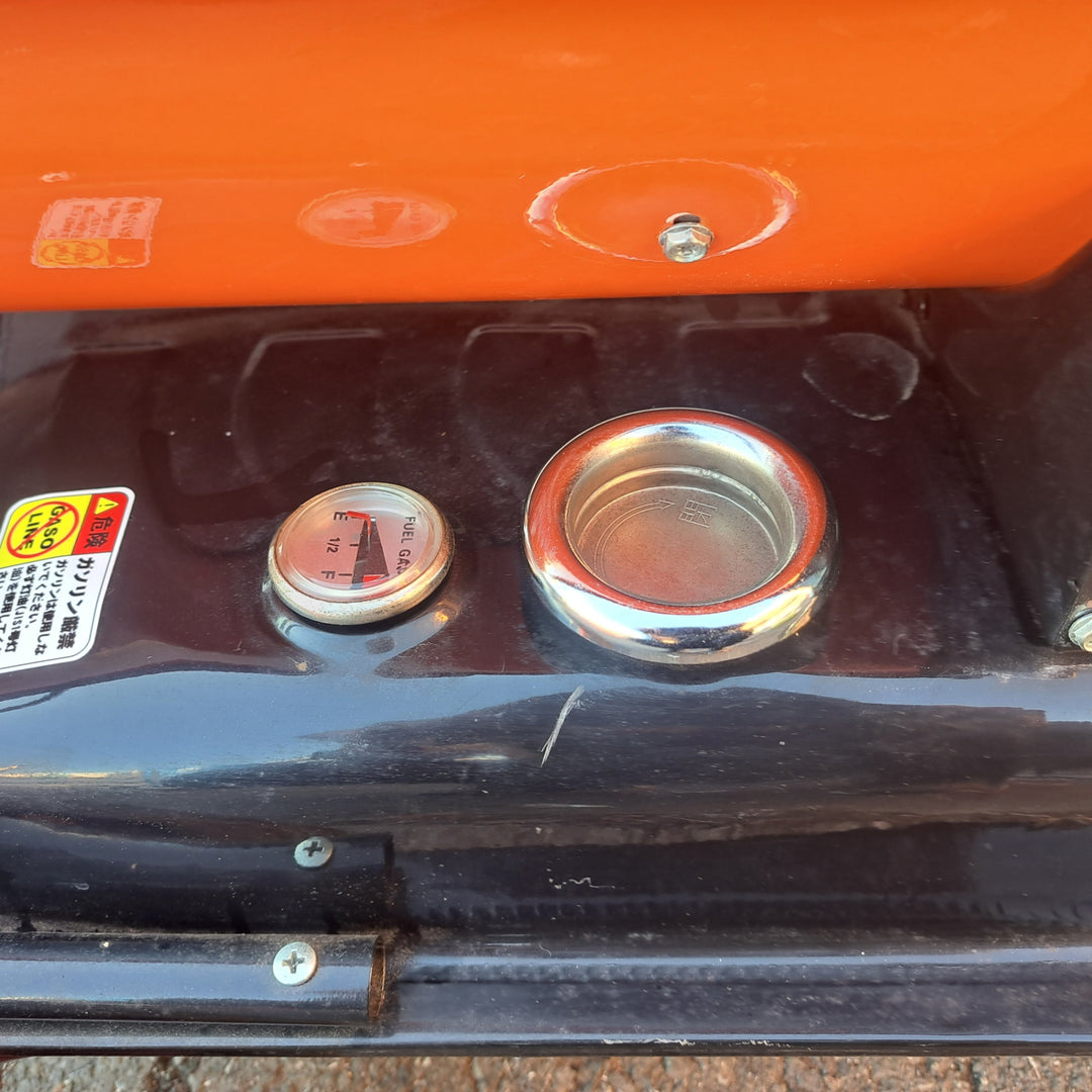 【店頭受取り限定】ナカトミ スポットヒーター KH 125 ジェットヒーター 100V 50/60Hz 熱出力：32kw 燃焼持続時間：約9時間 30Lタンク【岩槻店】