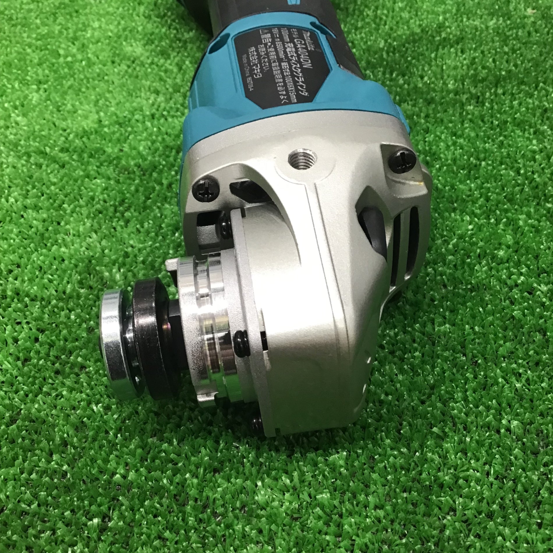 未使用】マキタ(makita) 100mmコードレスディスクグラインダ 未使用】マキタ(makita) 100mmコードレスディスクグラインダ