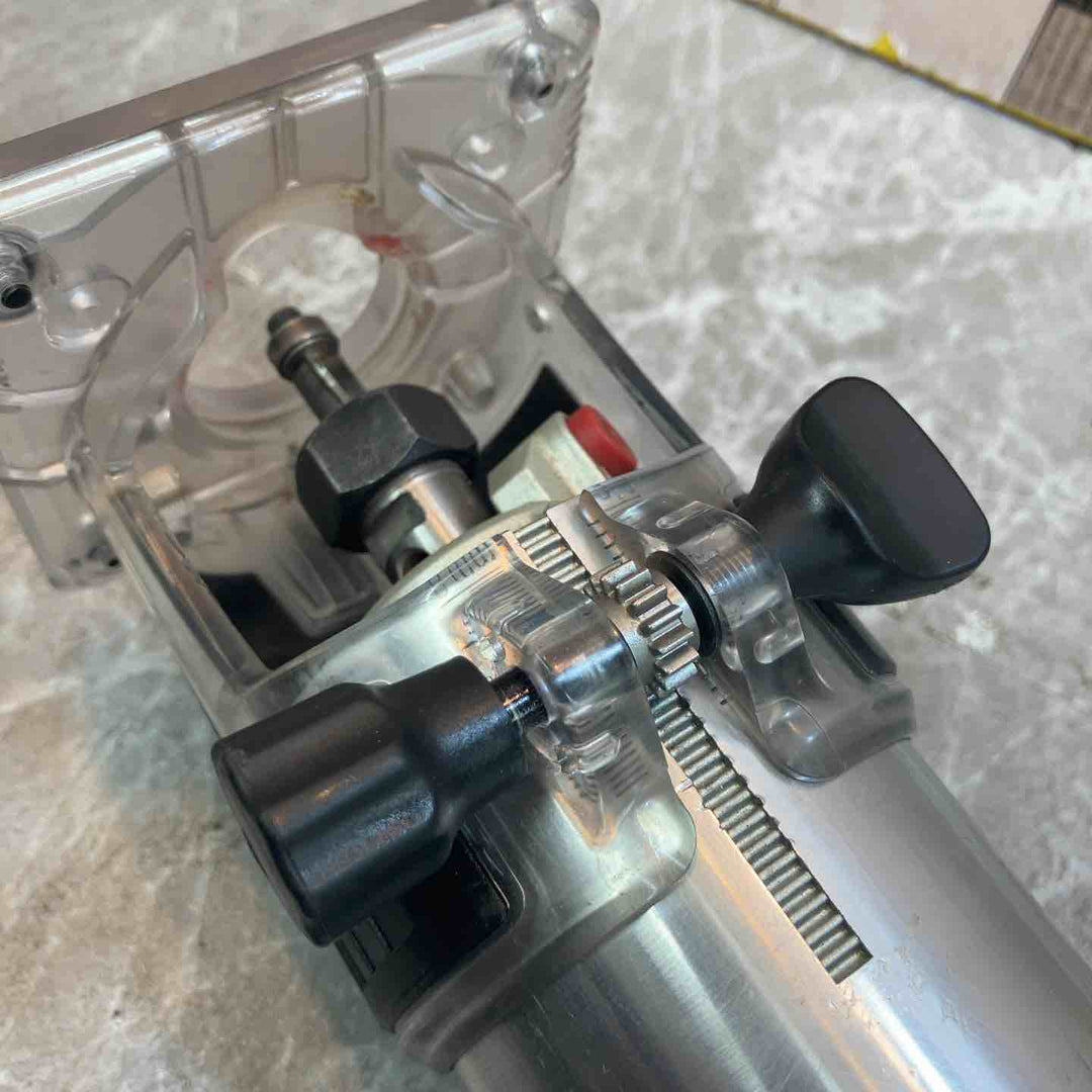 ★マキタ(makita) コードレストリマー RT50DZ【八潮店】