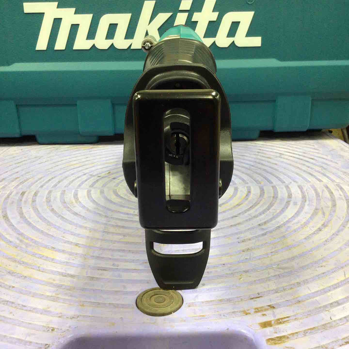★マキタ(makita) コードレスレシプロソー JR187DZK【草加店】