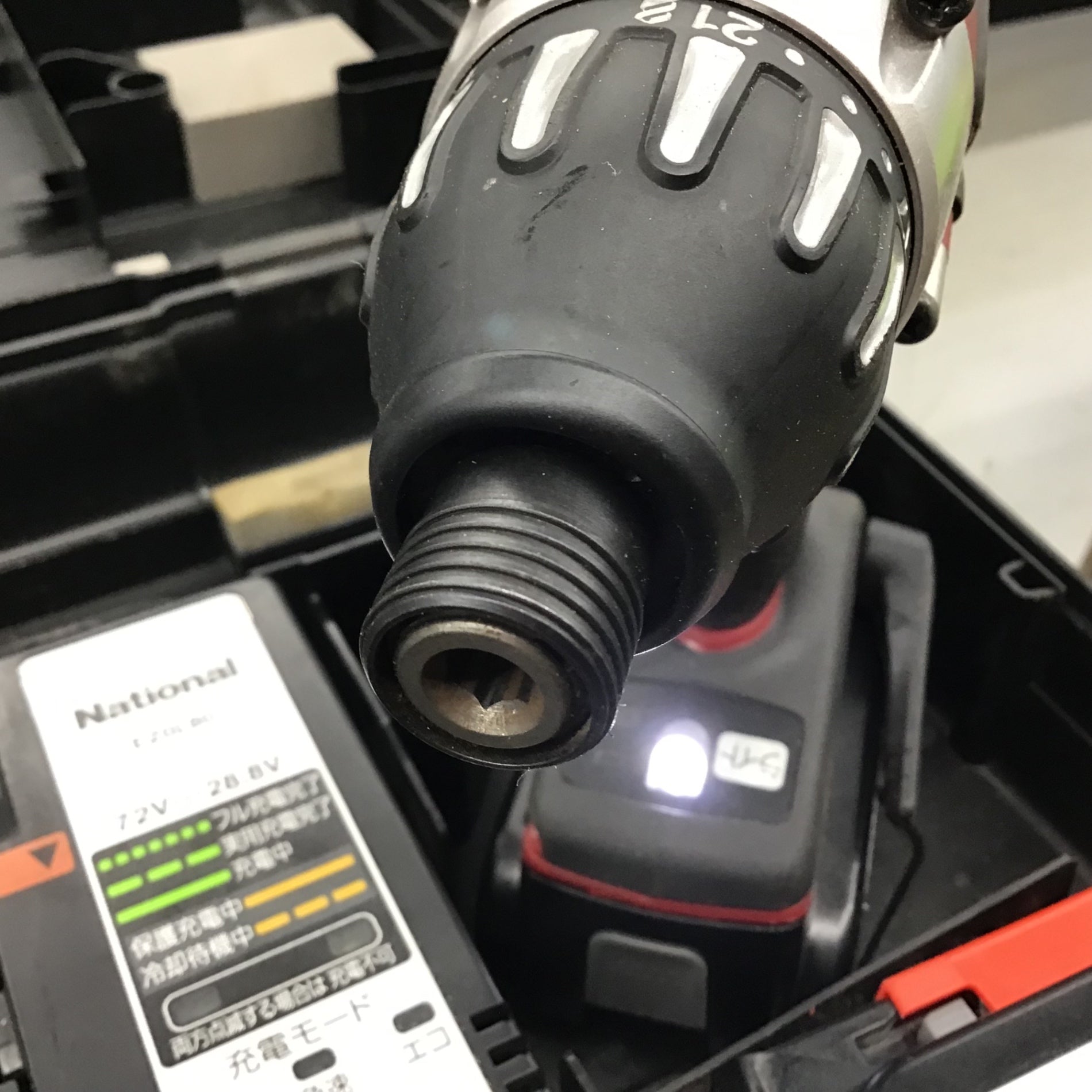 〇パナソニック(Panasonic) コードレスマルチインパクトドライバー