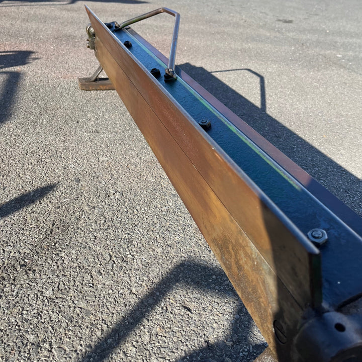 【中古品/店頭受取り限定】メーカー不明 アングルバッタ 1000mm 手動式 板金 折り曲げ 折曲機【東大和店】