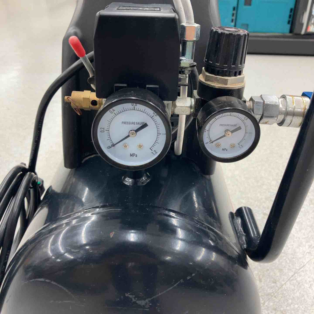 GREATTOOL エアーコンプレッサー オイルフリー タンク容量24L OF-1524【八潮店】
