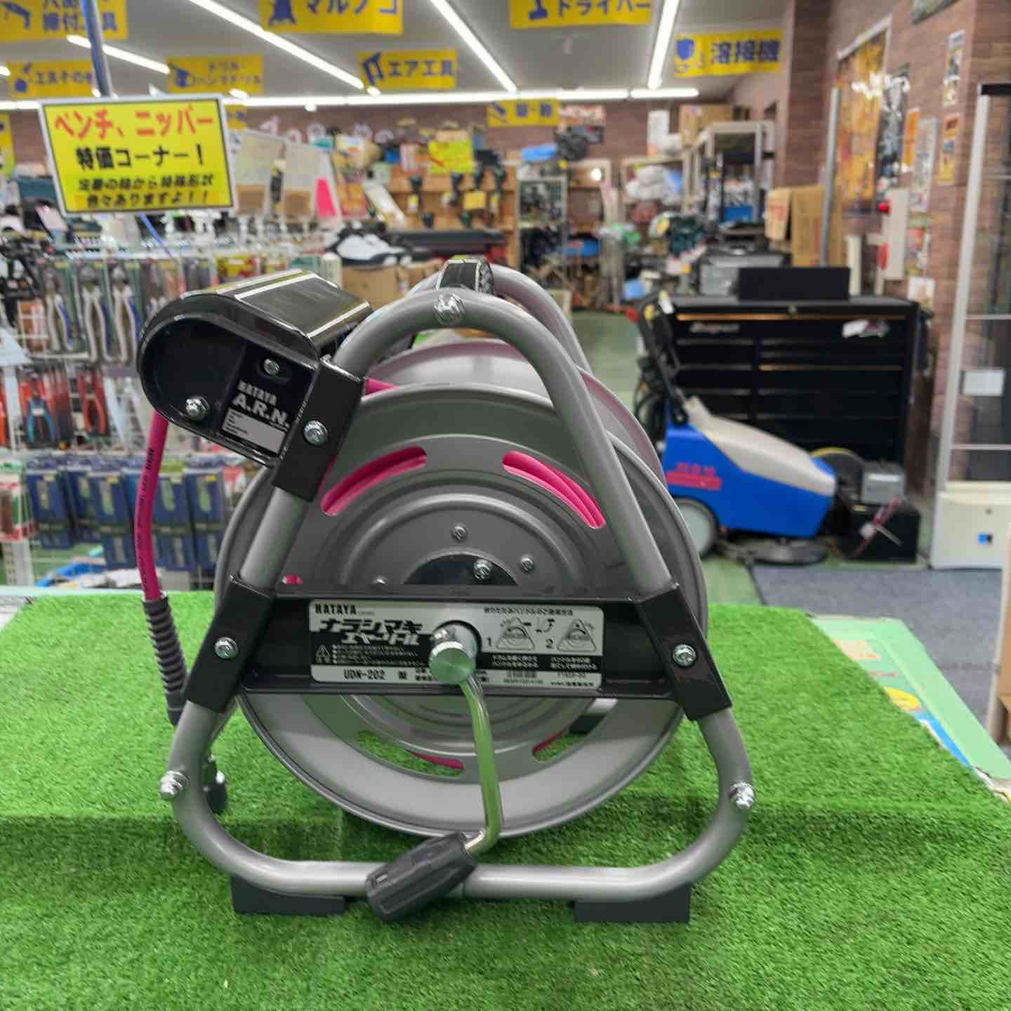 ハタヤ:ナラシマキエヤーリール 20m 内径φ6.5 ソフトポリウレタンホース UDN-202 オレンジブック 3108902 ハタヤ ナラシマキエヤーリール 20m 内径φ6.5 ソフトポリウレタン