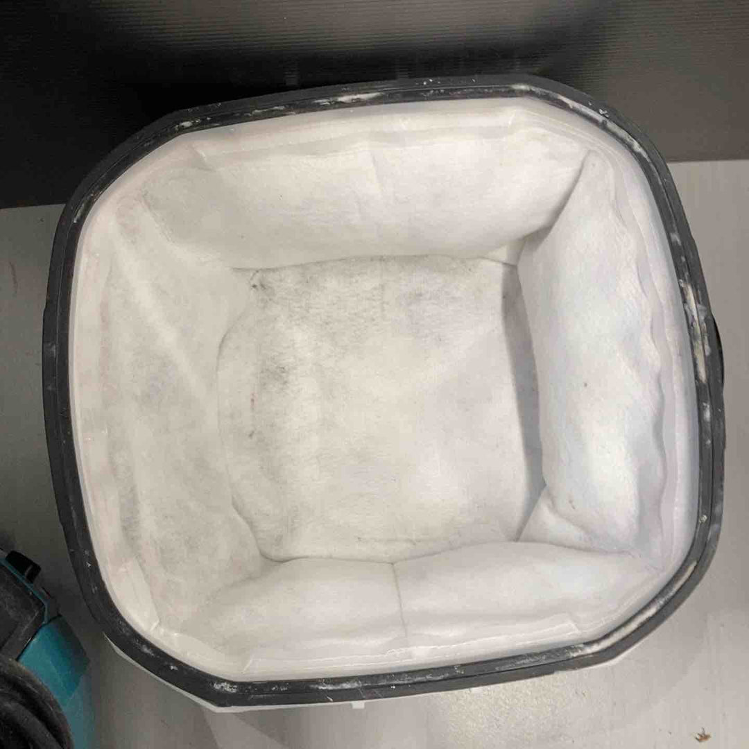 ★マキタ(makita) 集じん機 乾湿両用 VC0820 ホース欠品【戸田店】
