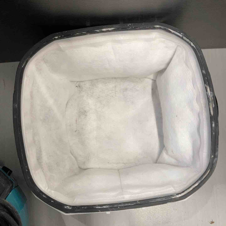 ★マキタ(makita) 集じん機 乾湿両用 VC0820 ホース欠品【戸田店】