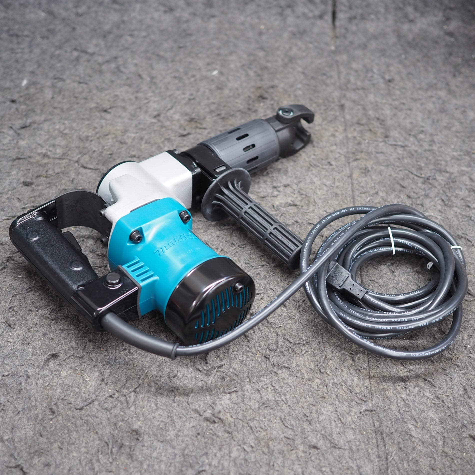 未使用品】マキタ/makita 電動ハンマ HM0810【鴻巣店】 – アクトツール 未使用品】マキタ/makita 電動ハンマ HM0810【鴻巣店】 – アクトツール