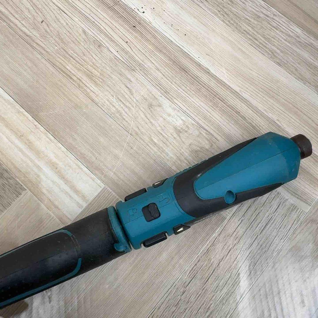 ☆マキタ(makita) コードレスペンインパクトドライバー TD021DZ【八潮店】