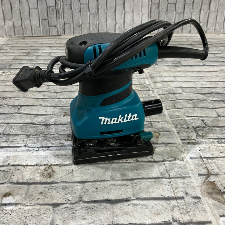 ☆マキタ(makita) 防じんミニサンダ BO4555【川口店】