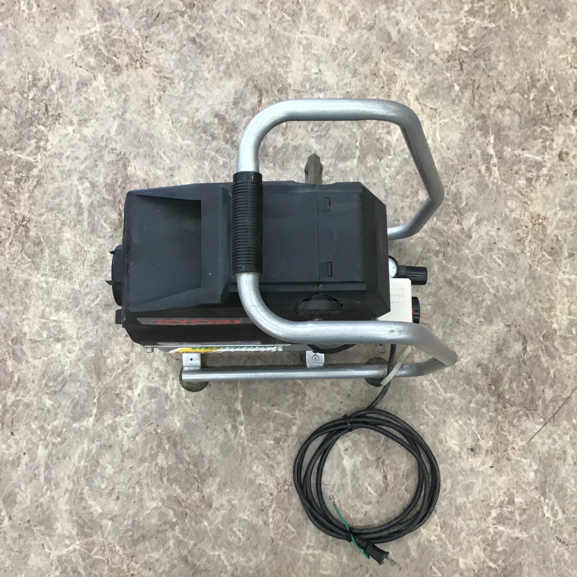 店頭受取り限定】〇リョービ(RYOBI) エアコンプレッサ ACP-50【所沢店
