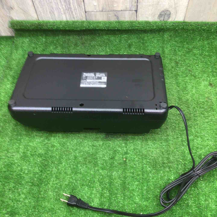 マキタ(makita) 2口急速充電器 DC18RD　傷有【富山店】♪レ/SC