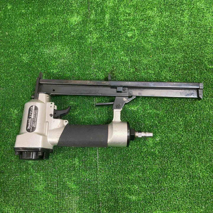 ★マキタ(makita) 常圧エアタッカ AT425BZK【草加店】