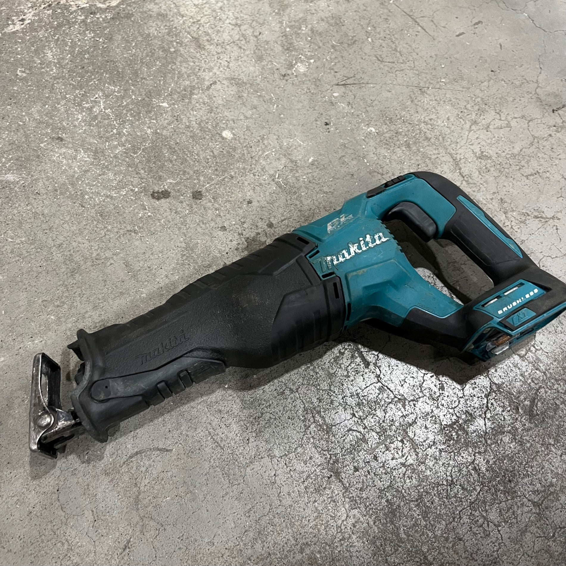 ☆マキタ(makita) コードレスレシプロソー JR187DZ【草加店】