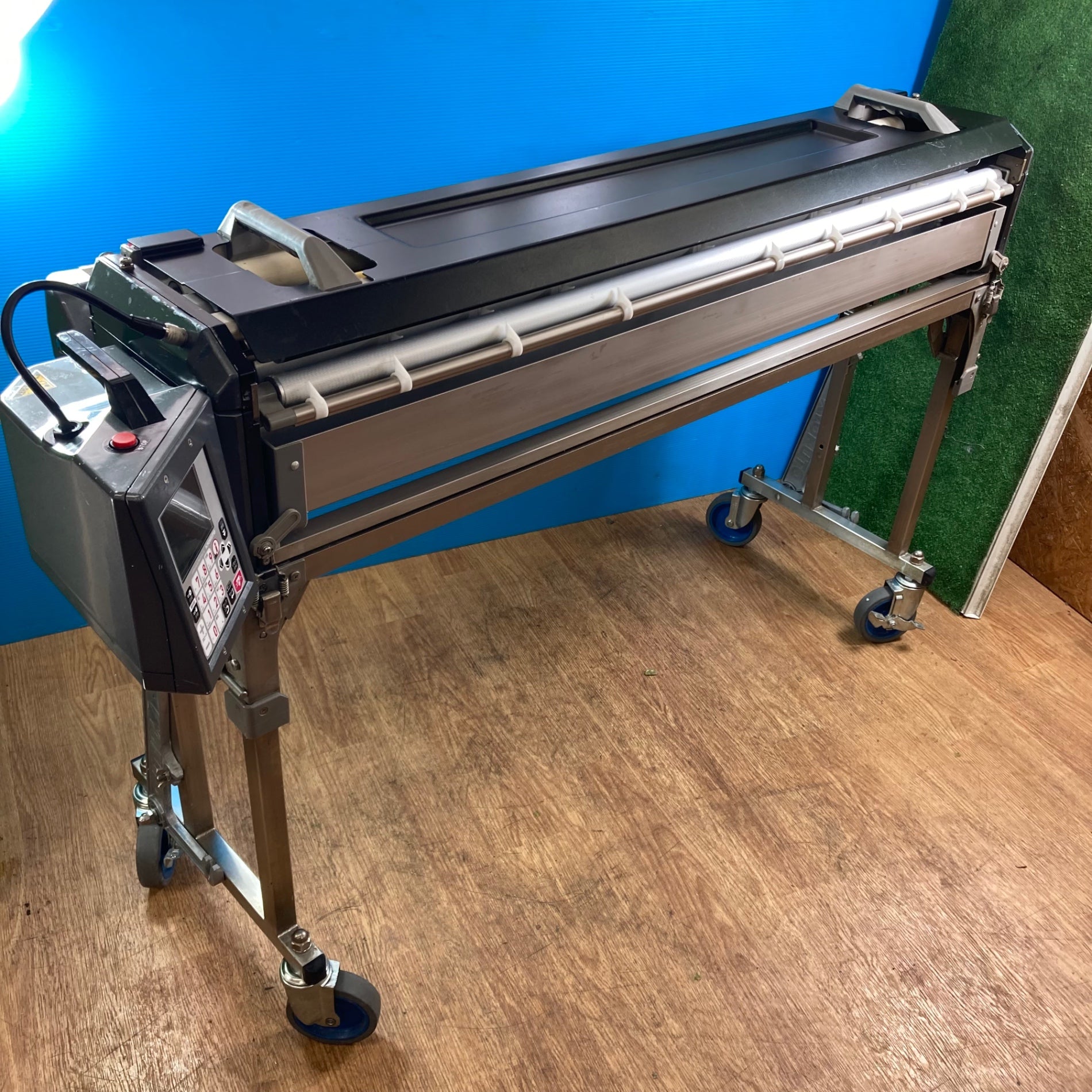 中古品/店頭受取り限定】☆極東産機 自動壁紙糊付機 Hiβ-UNI