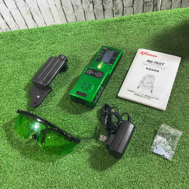 ◇アックスブレーン 高輝度自動探知グリーンレーザー墨出し器 AG-765T 01000257 動作確認済【川口店】