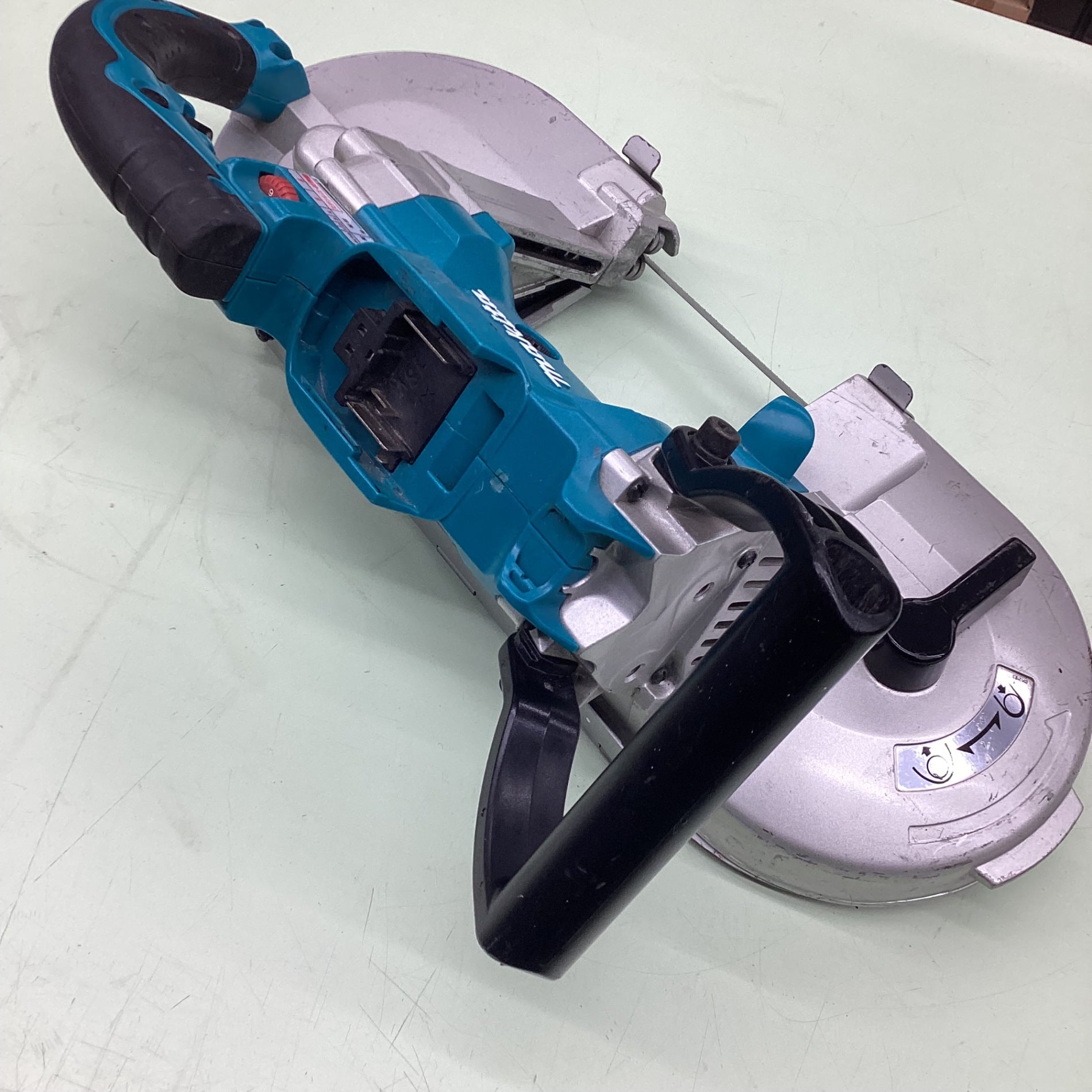 マキタ　バンドソー　中古　PB180DZ マキタ(makita) コードレスバンドソー PB180DZ【川崎店】 – アクト