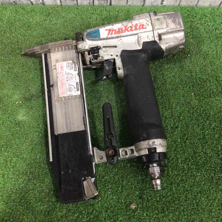 ★マキタ(makita) 常圧フィニッシュネイラ AF502N 動作確認済【川口店】