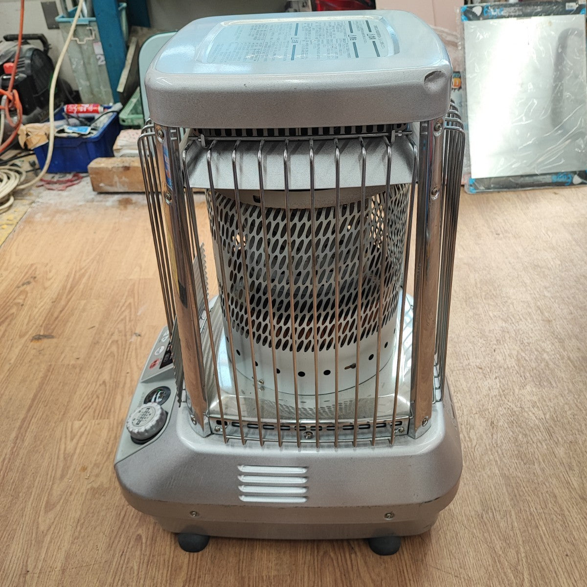 店頭受取り限定】〇ダイニチ 業務用石油ストーブ FM-197F-H【岩槻店