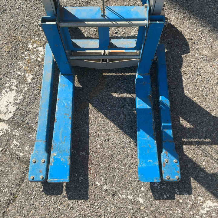 【店頭受取り限定】Genie ジーニー アルミ軽量手動リフト Genie LIFT GL-8【草加店】