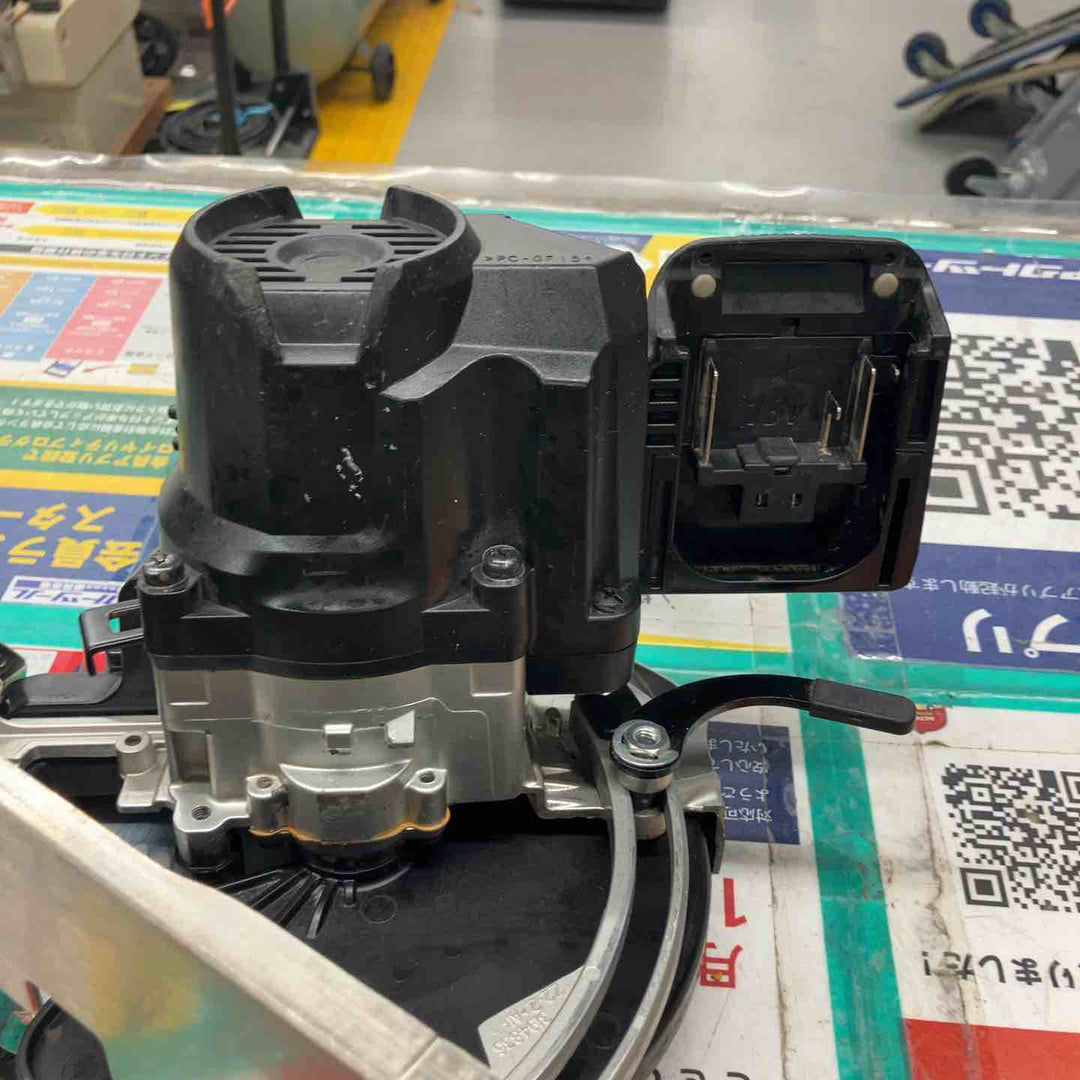 ★マキタ(makita) コードレス丸のこ HS631DZB【戸田店】