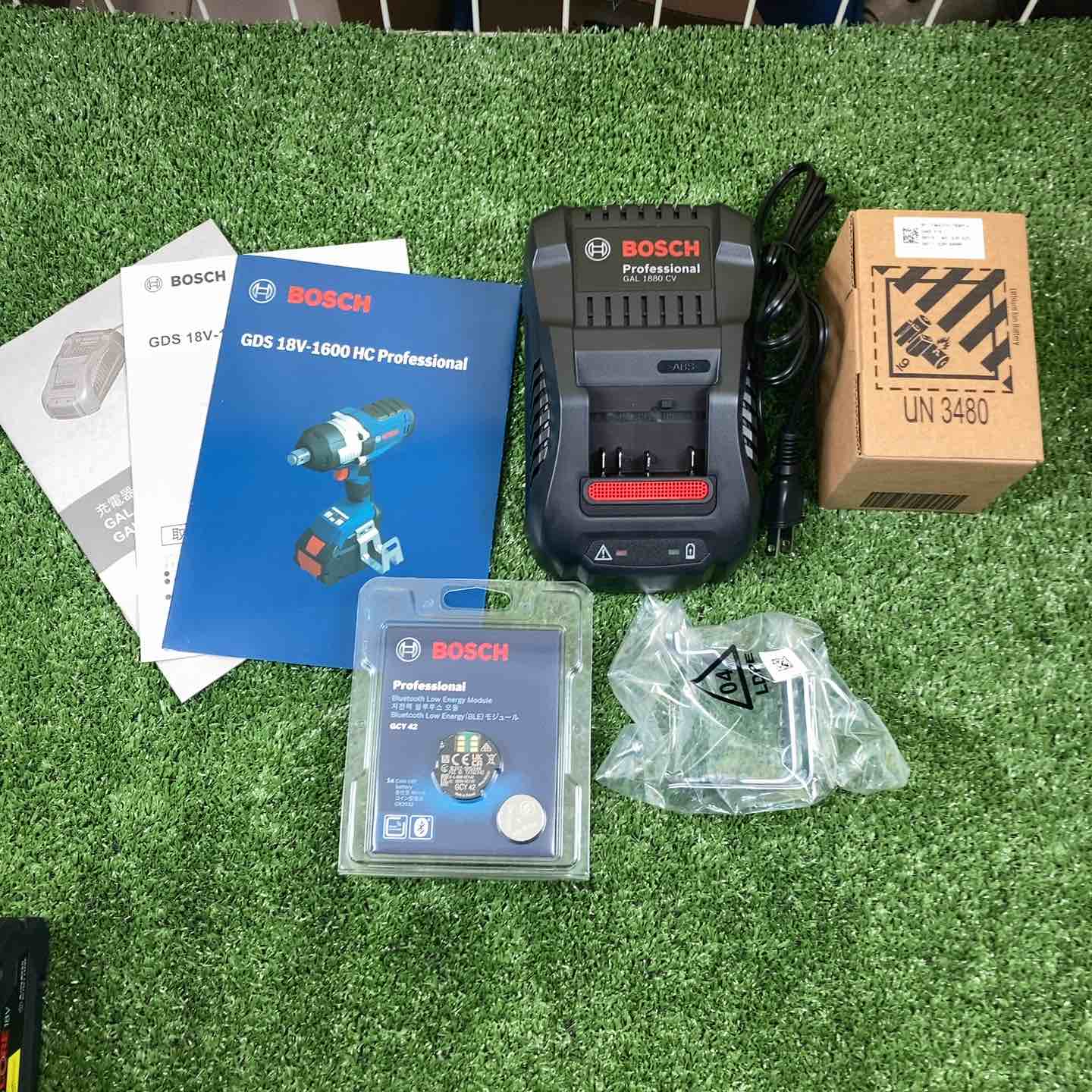 未使用品】▽BOSCH ボッシュ コードレスインパクトレンチ GDS18V