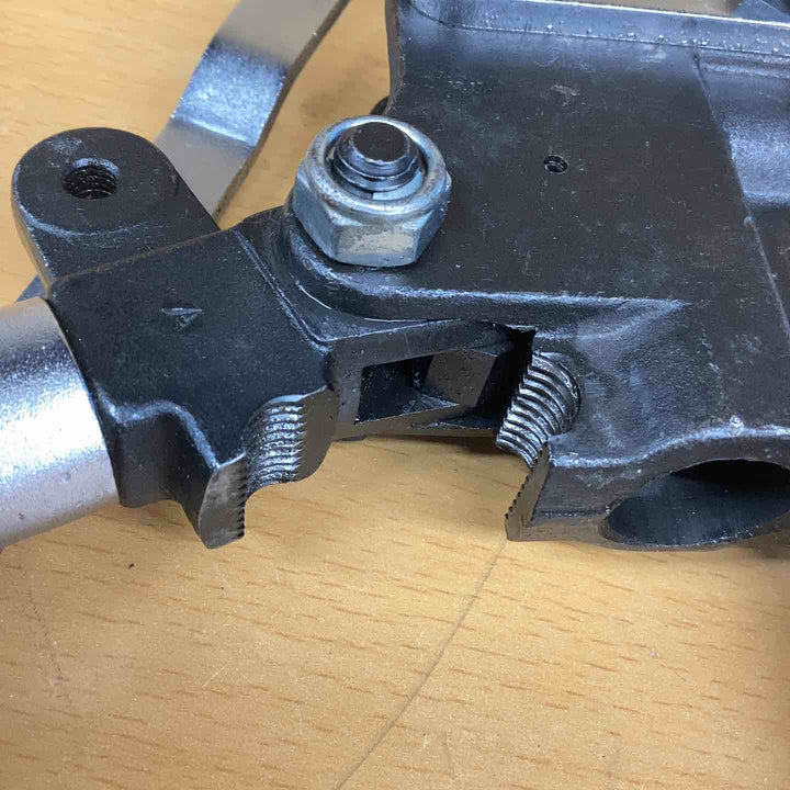 ネグロス電工 ボルトカッター MAK-S W3/8吊りボルト 全ねじ 寸切り ボルト ラチェット式 電気 建築設備 現状品 保証無 【越谷店】