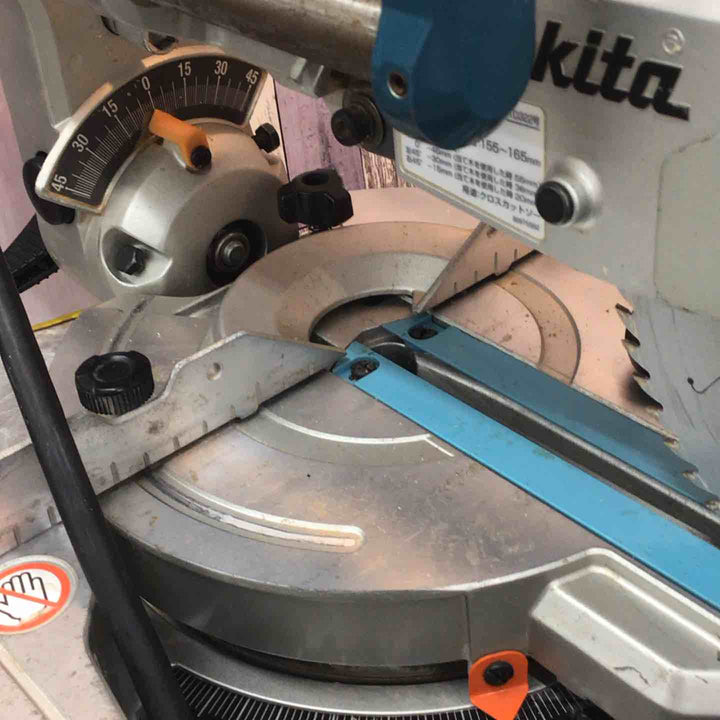 ★マキタ(makita) 165mmスライドマルノコ LS0613FL【八潮店】