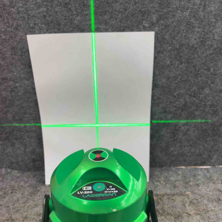 ◇アックスブレーン(AX BRAIN)  グリーン 水平垂直ラインレーザー墨出し器 LV-20G レーザーマン【鴻巣店】