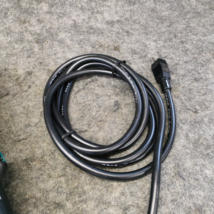 ☆マキタ(makita) 100mmディスクグラインダ 9533BL【越谷店】