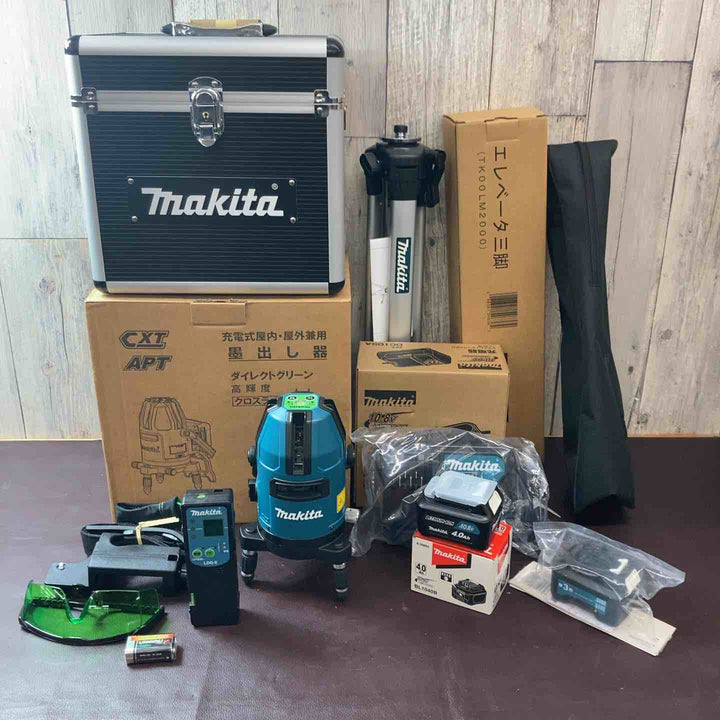 【未使用品(店頭展示品)】 マキタ(makita) 10.8V グリーンレーザー墨出し器 SK40GD 受光器・三脚・バッテリー・充電器付き フルセット品 【東大和店】