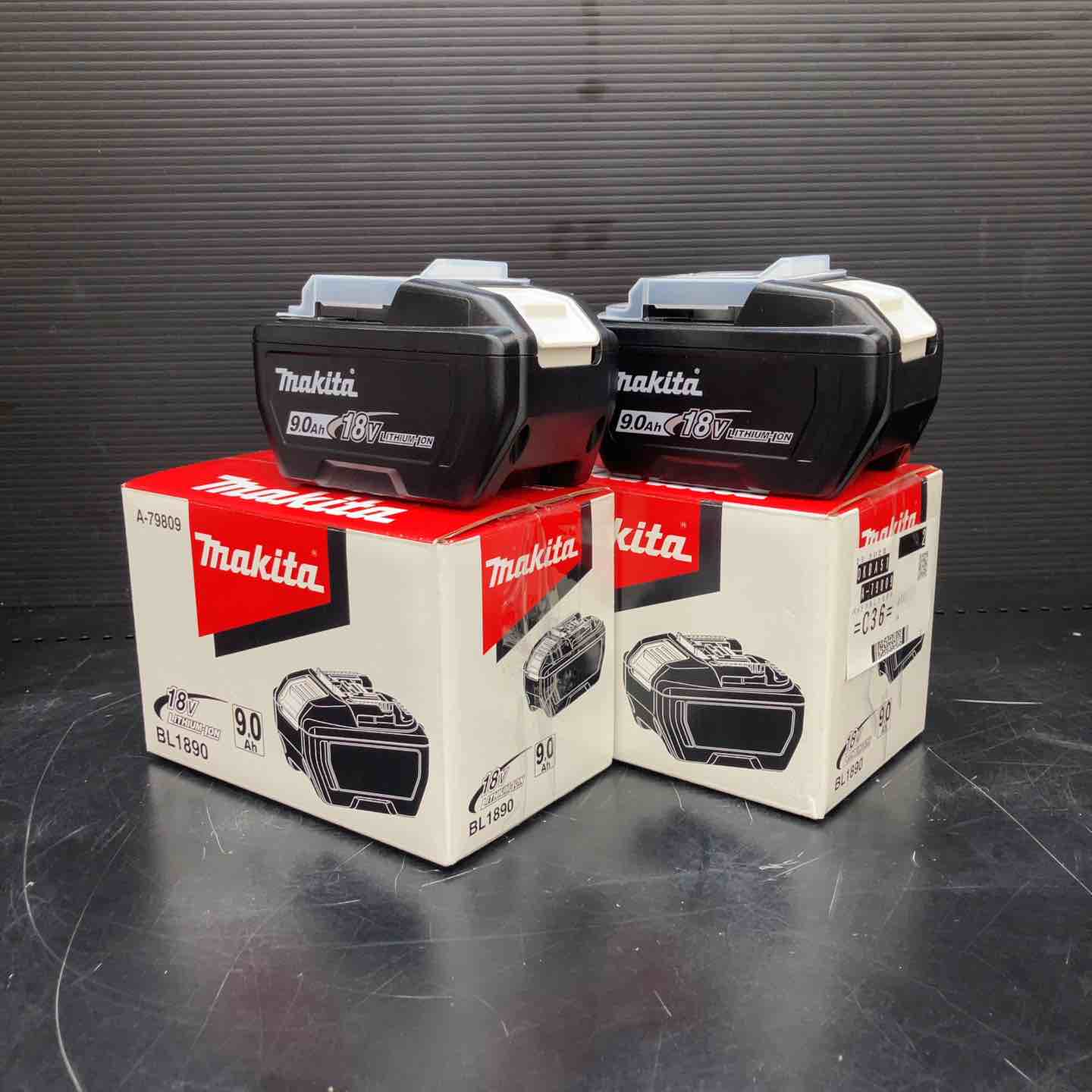マキタ(makita) 純正 リチウムイオンバッテリー 18V/9.0Ah BL1890 正規