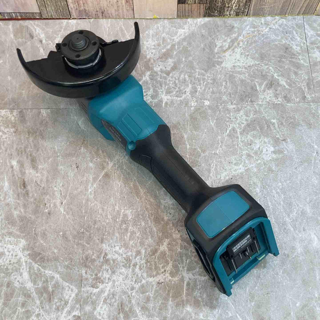 ★マキタ(makita) コードレスディスクグラインダ GA002GZ【八潮店】