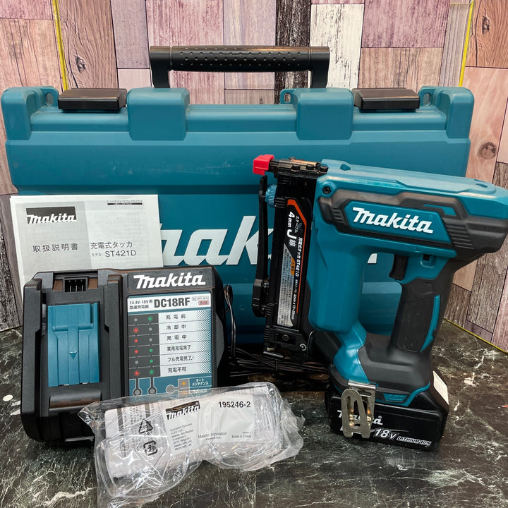 ★マキタ(makita) コードレスタッカ ST421DRG【八潮店】