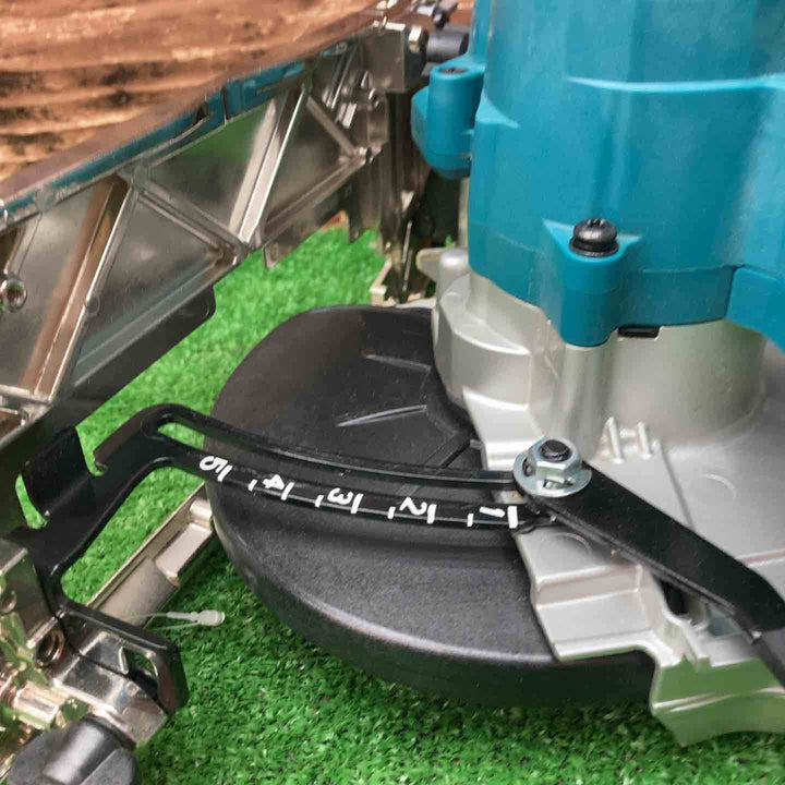 ★マキタ(makita) コードレス丸のこ HS610DRGX【川越店】