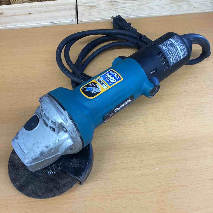 ☆マキタ(makita) 100mmディスクグラインダ 9533B【越谷店】