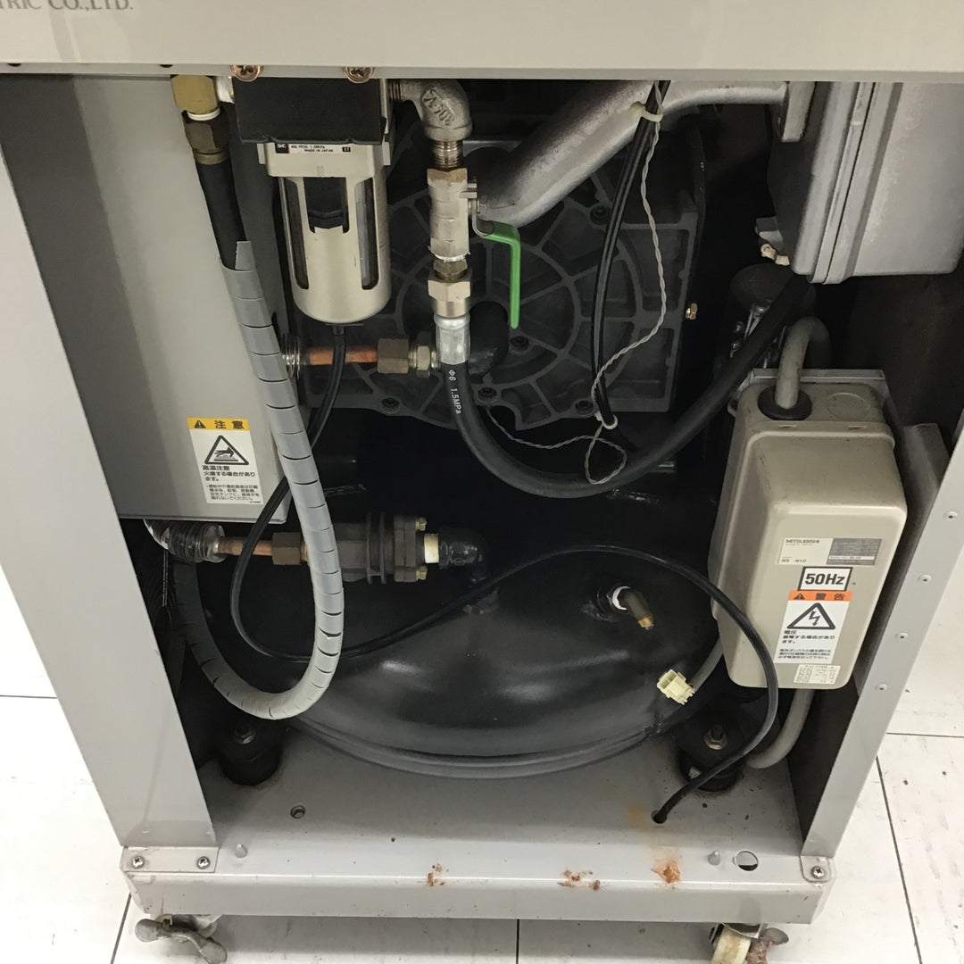 【現状品/店頭受取り限定】OSADA キャビコン202 2馬力 CP-C202　※通電のみ確認しています。ドレンが無いため、エアは溜まりません。【鴻巣店】