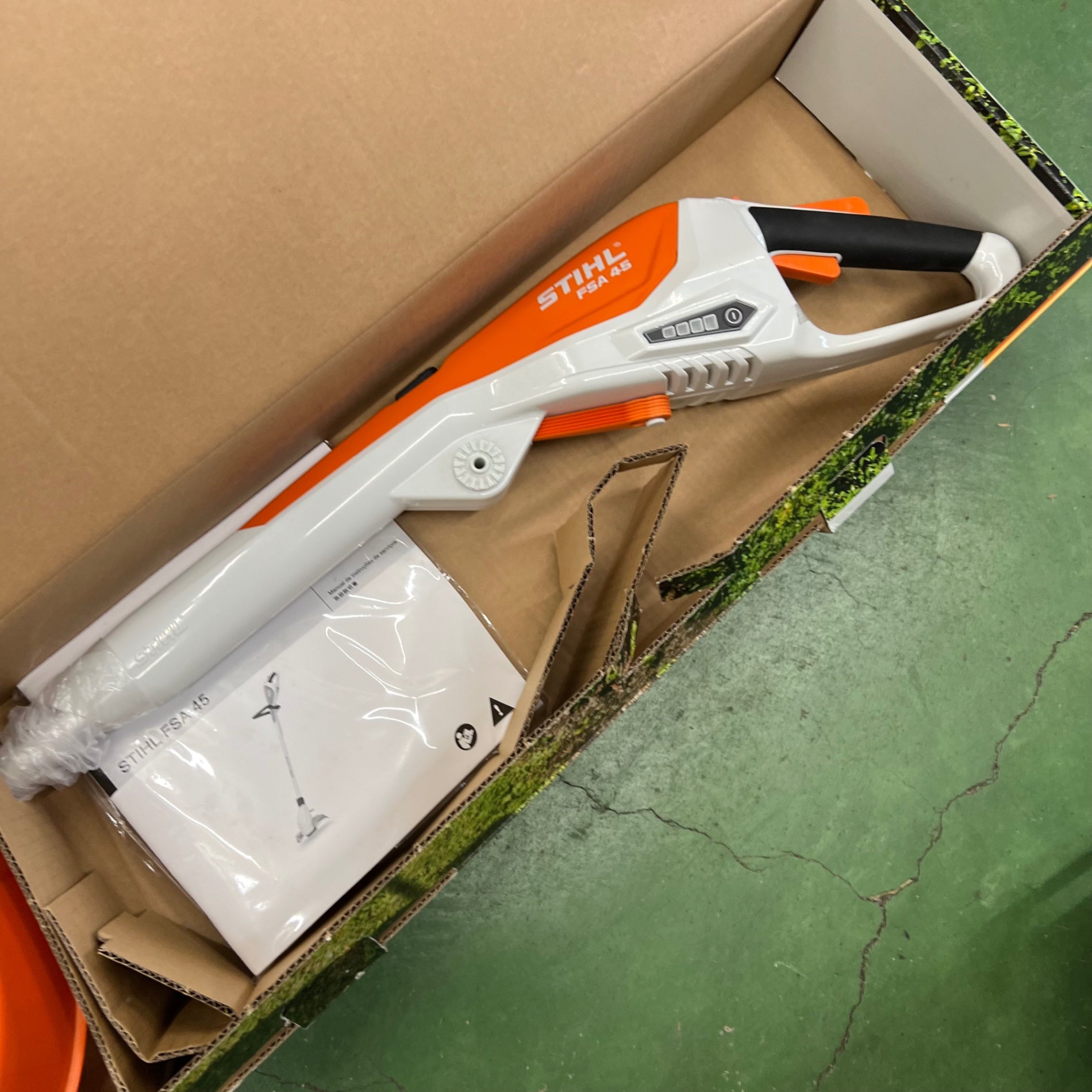 STIHL スチール バッテリー刈払機 FSA56 本体のみ News&Topics | 佐野