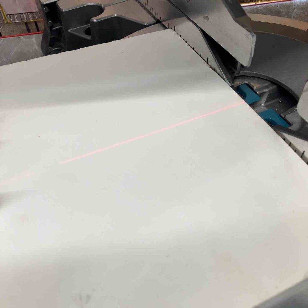 ★マキタ(makita) コードレススライドマルノコ LS005GZ 40V【八潮店】