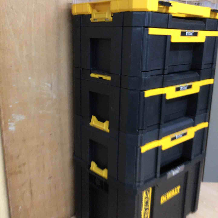 DeWALT デウォルト 工具箱 仕切りトレイ付 DWST1-70705、DWST17809、DWAN2190【町田店】