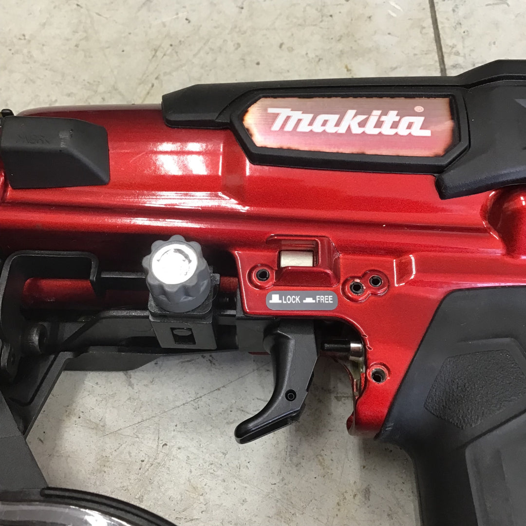 【中古美品】 マキタ/makita 高圧エアネジ打ち機 AR411HR 【鴻巣店】