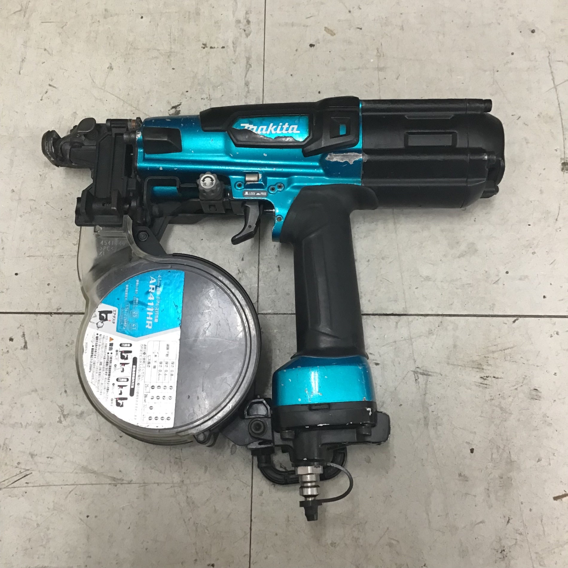 マキタ/makita 高圧エアネジ打ち機 AR411HRM 【鴻巣店】