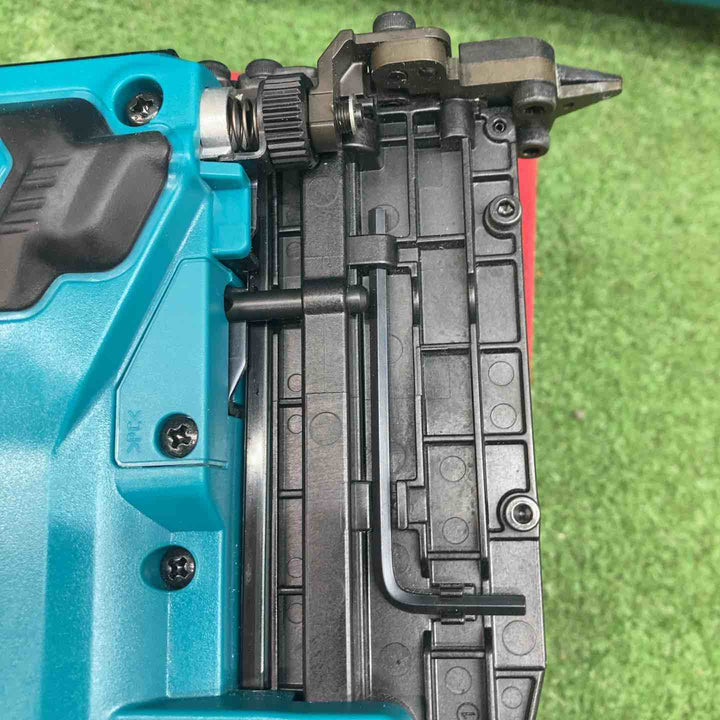 ★マキタ(makita) コードレスピンネイラ PT353DZK【川越店】