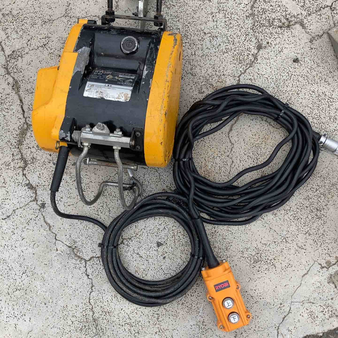 【現状品/ 店頭受取り限定】ユニパー 室内ボード揚げ機  RYOBIウィンチWI-62付き はしごなど付属品完備【柏店】
