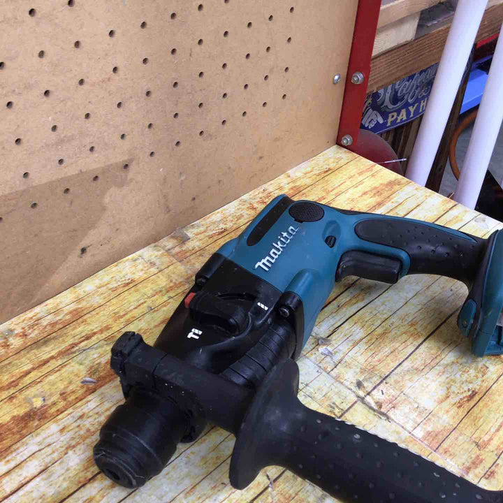 マキタ(makita) コードレスハンマドリル HR162DZ【川崎店】