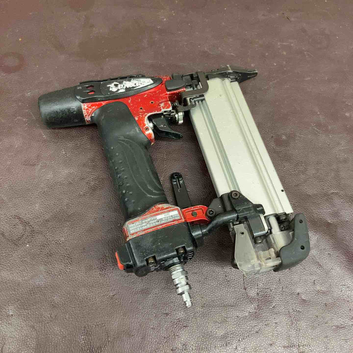 【中古品】 マキタ(makita) 高圧フィニッシュネイラ AF551H 【東大和店】