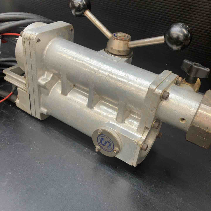 大肯精密(OSAKI) 水道用電動穿孔機 A-4 ホーク【川越店】